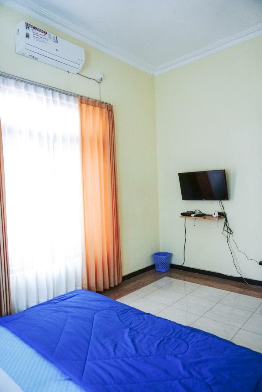Green Surabaya Homey Exterior photo